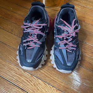 COPY - COPY - Balenciaga Track Sneaker